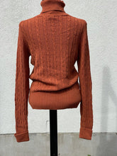Load image into Gallery viewer, Gap Cable Knit Sweater L