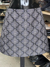 Load image into Gallery viewer, Ann Taylor Skirt 8