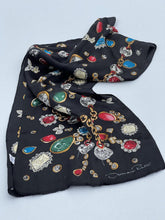 Load image into Gallery viewer, Oscar (De La Renta) Scarf