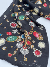 Load image into Gallery viewer, Oscar (De La Renta) Scarf