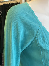 Load image into Gallery viewer, Guess Jeans top L