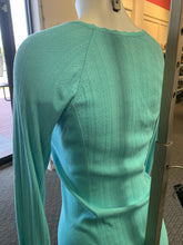 Load image into Gallery viewer, Guess Jeans top L