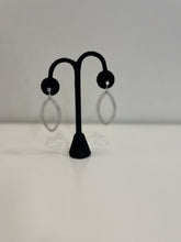 Load image into Gallery viewer, blingy oval hoops