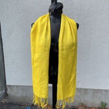 Load image into Gallery viewer, Unbranded scarf