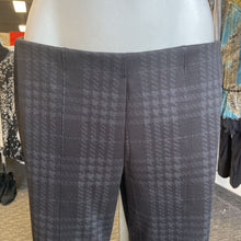 Load image into Gallery viewer, Hue plaid leggings NWT L