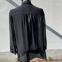 Load image into Gallery viewer, Babaton Silk Top Long sleeve L