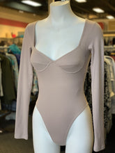 Load image into Gallery viewer, Princess Polly ribbed bodysuit 2