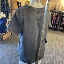 Load image into Gallery viewer, Liz Claiborne jewelled top L