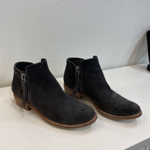 Load image into Gallery viewer, Dolce Vita suede ankle boots 8.5