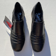 Load image into Gallery viewer, Rieker Shoes NWT 40