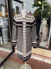 Load image into Gallery viewer, BCBG Max Azria long open cardi M