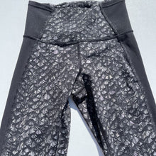 Load image into Gallery viewer, Lululemon leggings 2