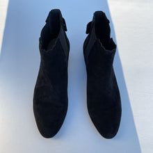 Load image into Gallery viewer, Kate Spade Faux Suede Boots 10