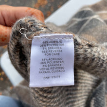 Load image into Gallery viewer, Joseph A Sweater L