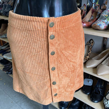 Load image into Gallery viewer, Z Supply Corduroy Skirt NWT S