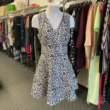 Load image into Gallery viewer, Banana Republic quilted dress 4