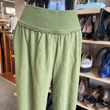 Load image into Gallery viewer, Free People Pants M