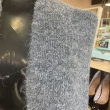 Load image into Gallery viewer, 89th & Madison knit vest M