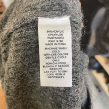 Load image into Gallery viewer, 89th & Madison knit vest M