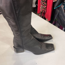 Load image into Gallery viewer, Angelo Falconi Vintage Boots 37