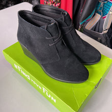 Load image into Gallery viewer, Crocs Leigh suede wedge shootie boot 6.5