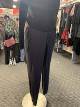 Load image into Gallery viewer, Lululemon flowy joggers L