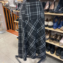 Load image into Gallery viewer, Linea Domani Skirt 10