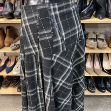 Load image into Gallery viewer, Linea Domani Skirt 10