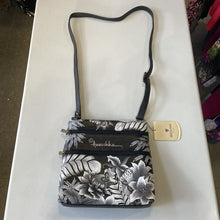 Load image into Gallery viewer, Anuschka Handbag (Retail $200+)