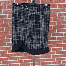 Load image into Gallery viewer, White House Black Market tweed skirt 0