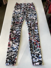 Load image into Gallery viewer, Lululemon Leggings 4