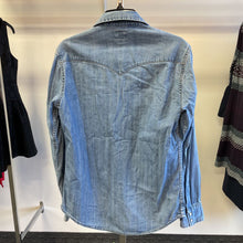 Load image into Gallery viewer, Levis denim top S