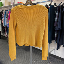 Load image into Gallery viewer, Dynamite scalloped hem sweater S