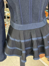 Load image into Gallery viewer, Lululemon Pleated Back Sweater S