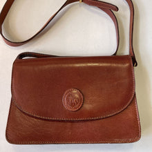 Load image into Gallery viewer, Access Vintage Leather Handbag