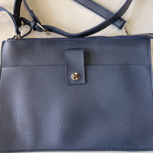 Load image into Gallery viewer, Unbranded handbag