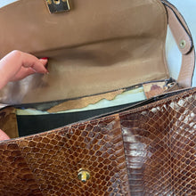 Load image into Gallery viewer, Vintage Handbag