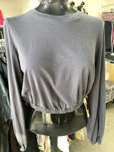 Load image into Gallery viewer, Wilfred Top long sleeve cropped M