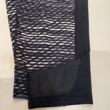 Load image into Gallery viewer, Under Armour print cropped leggings NWT L