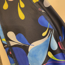 Load image into Gallery viewer, Helly Hansen print leggings NWT XL