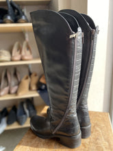 Load image into Gallery viewer, Emanuele Crasto Boots 39 (fits like 8)