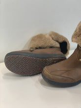 Load image into Gallery viewer, Blondo real sheep shearling lined waterproof boots 7