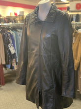 Load image into Gallery viewer, Danier zip out liner XS