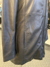 Load image into Gallery viewer, Danier zip out liner XS