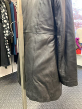 Load image into Gallery viewer, Danier zip out liner XS