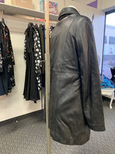 Load image into Gallery viewer, Danier zip out liner XS