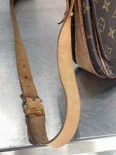 Load image into Gallery viewer, Louis Vuitton Vintage Monogram Cartouchiere MM Handbag (as is as per images)