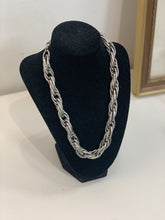Load image into Gallery viewer, Multi chain link necklace