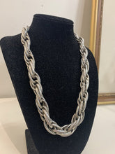 Load image into Gallery viewer, Multi chain link necklace