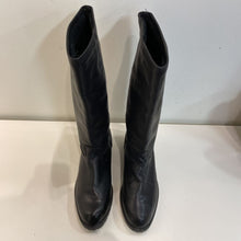 Load image into Gallery viewer, College leather pull on boots 12